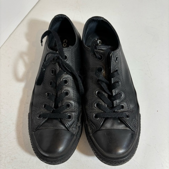 Converse all star black leather low top lace up shoes in‎ size 7 women’s - Picture 5 of 12